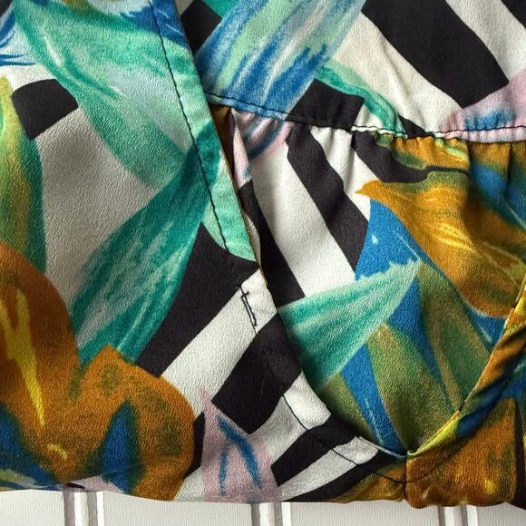 Show Me Your Mumu size M floral tank top - Picture 8 of 9